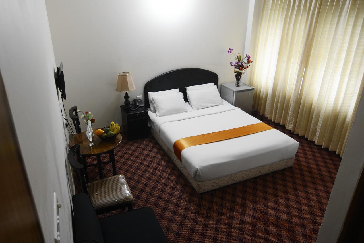 Holiday Xpress Dacca Exterior foto