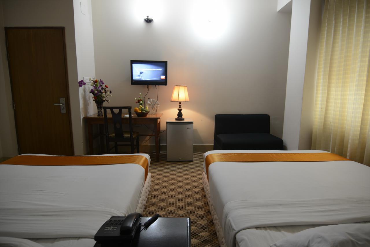 Holiday Xpress Dacca Exterior foto